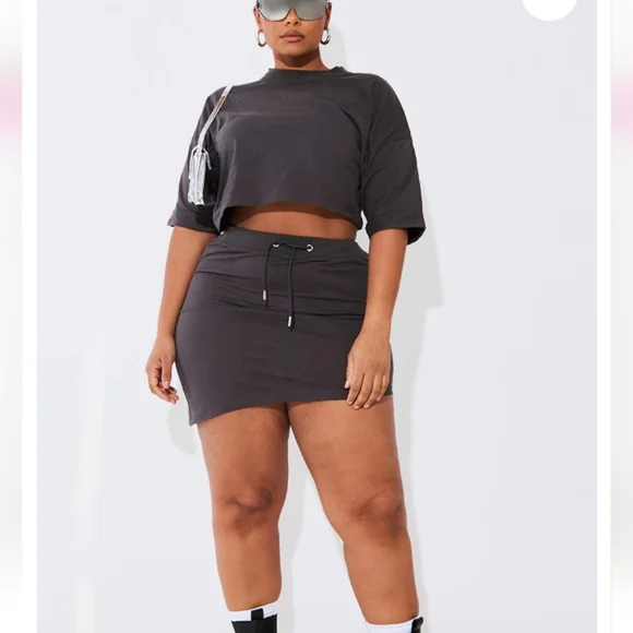 Grey pretty little thing 2 piece outfit - Picture 1 of 16